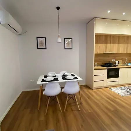 Apartamento Fa At Center 02 Tirana